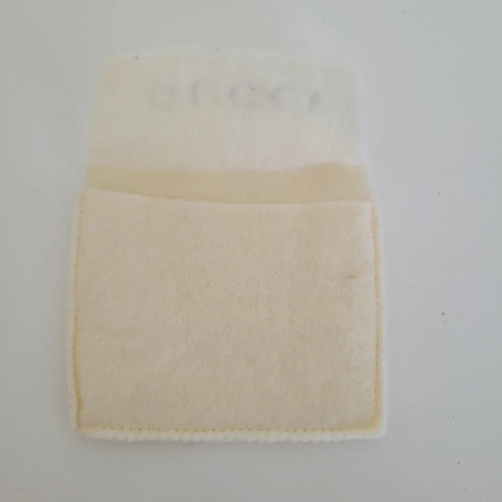Gucci Small‎ Cream Felt Jewelry Pouch Mini Dust Bag for Rings Earrings 4x3